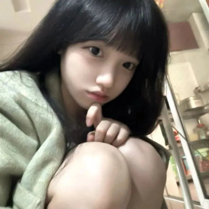 报告容先生你的小甜妻要亲你了